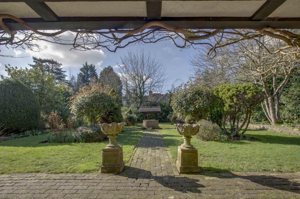 Old Barns Cottage, Finch Lane, HP9 2TL  (LOW RES)-