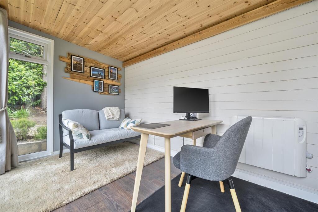 Bosky Dell Garden Office.jpg