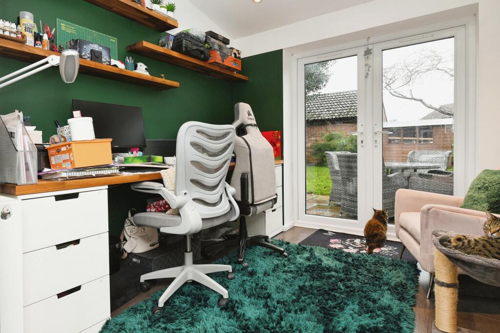Snug / Office