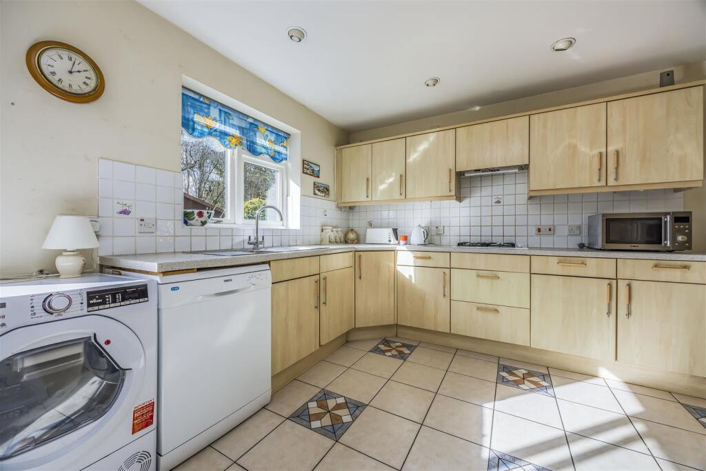 15 Teal Close, Horndean-PorticoMarketing-SoldBy-22