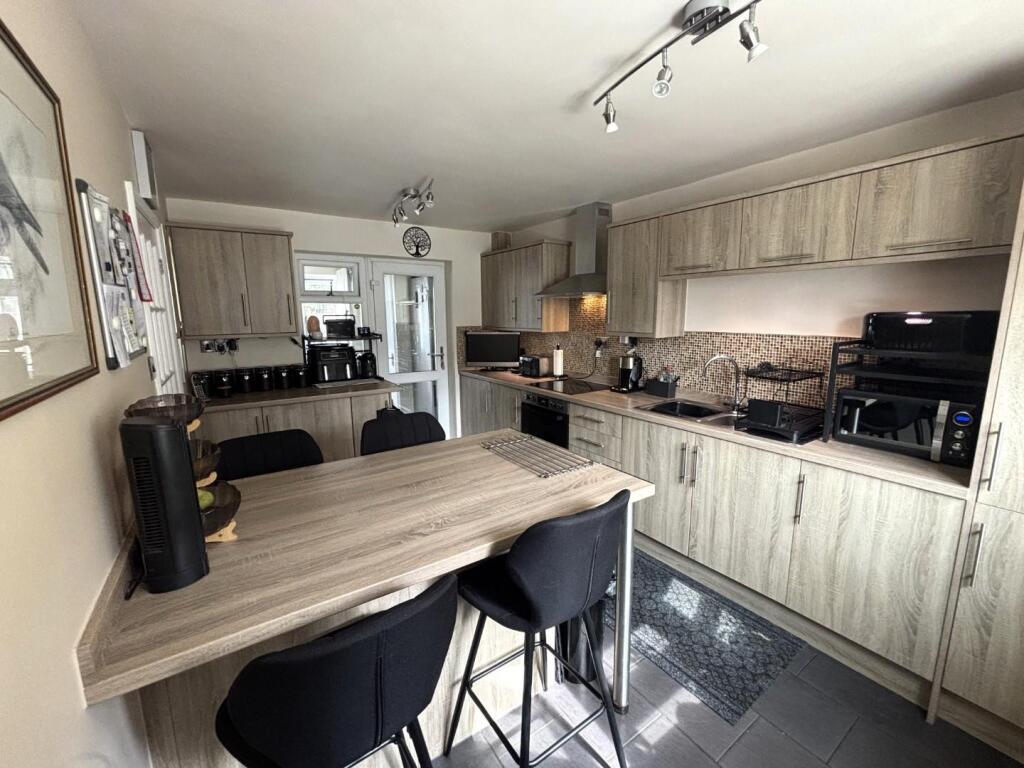 kingsford kitchen 6.jpg