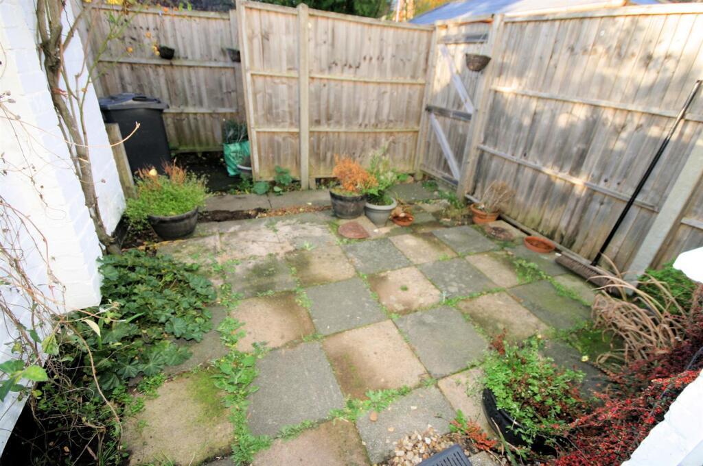 Courtyard Rear Garden