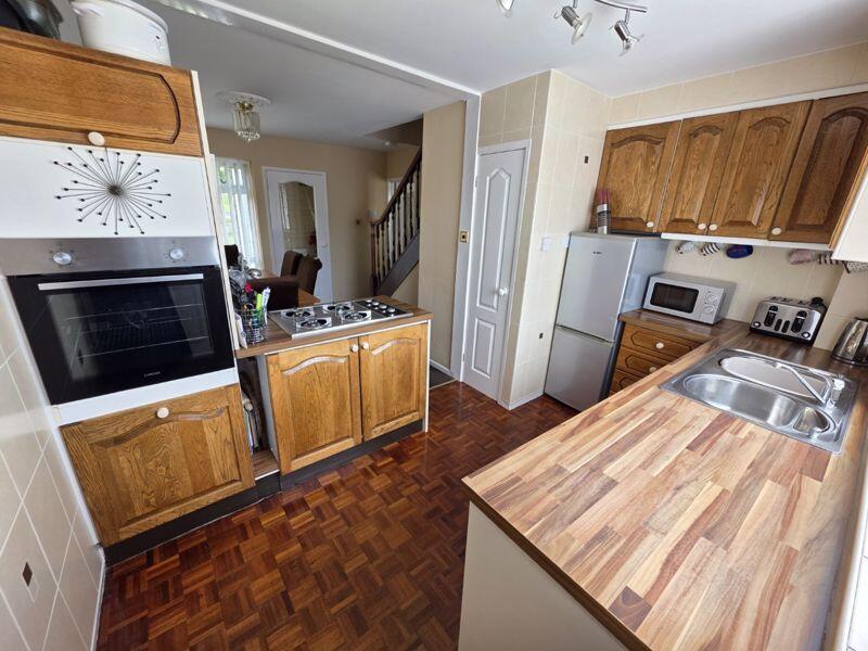 Kitchen//Dining Room