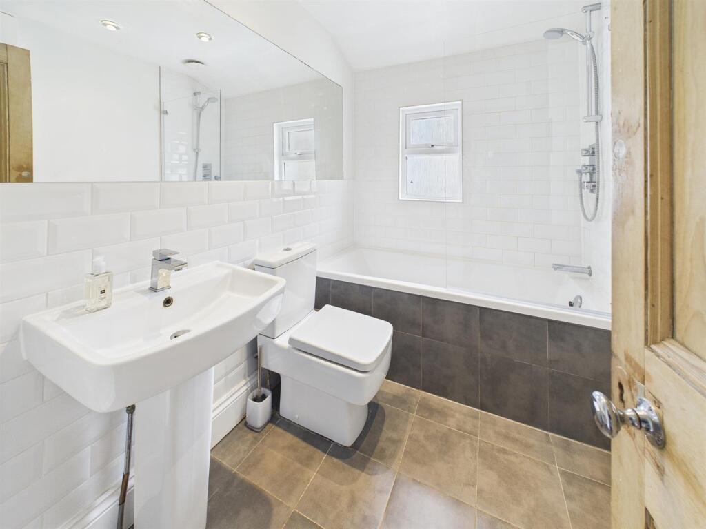 18 - Spacious Maisonette for Auction, St Andrews, 