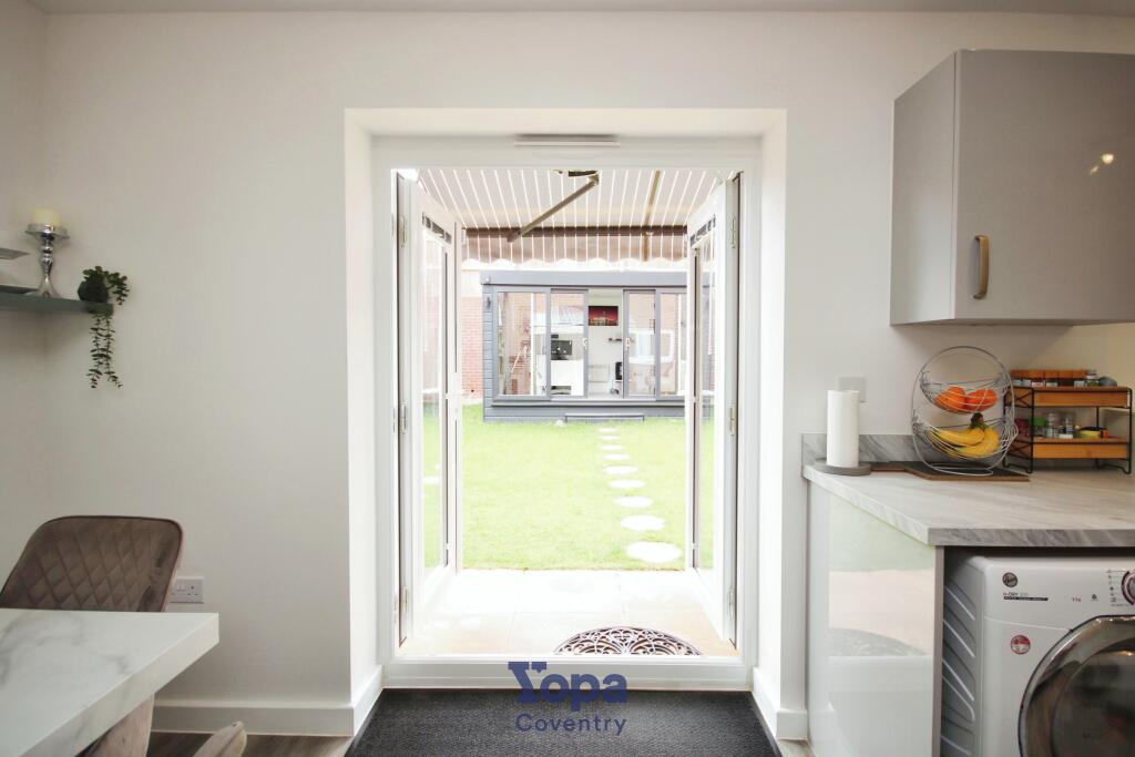 F660d0f3-Kitchen 203.JPG