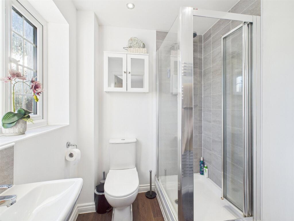 Ensuite