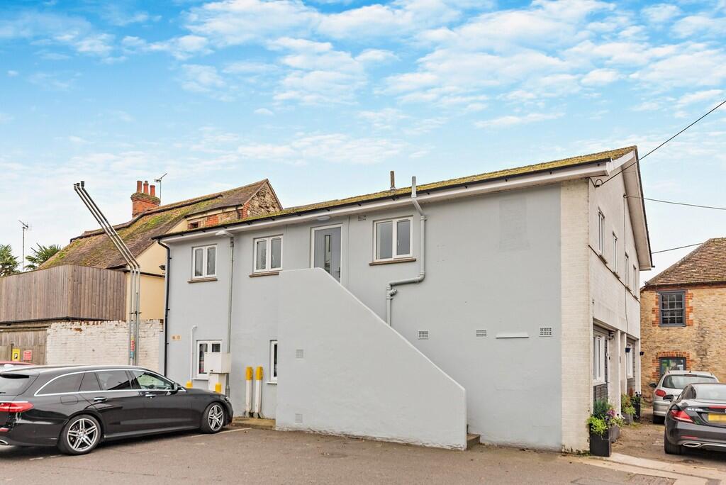 8627405-exterior0...