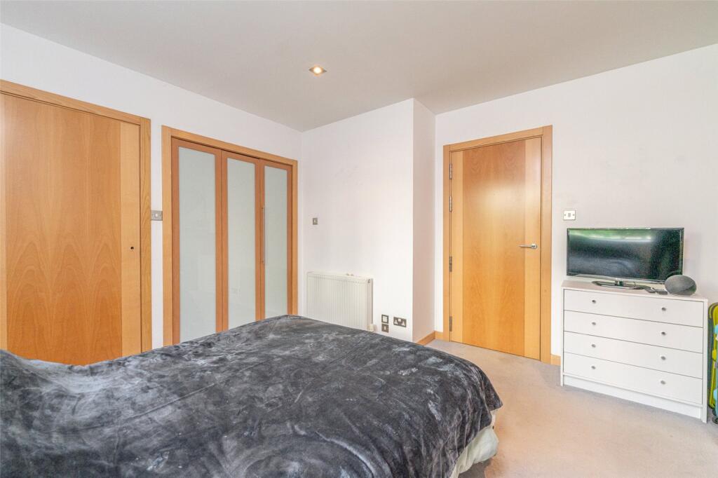 Bedroom 1 Alt
