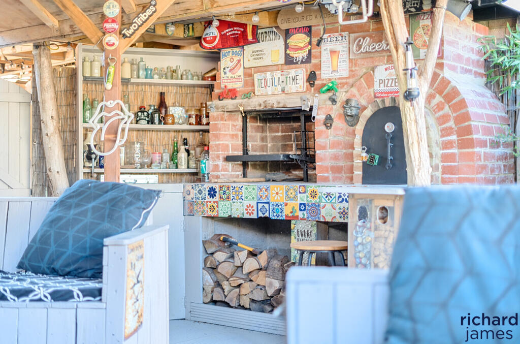 d5fa30f7d7294d3aba2b438ed903018e