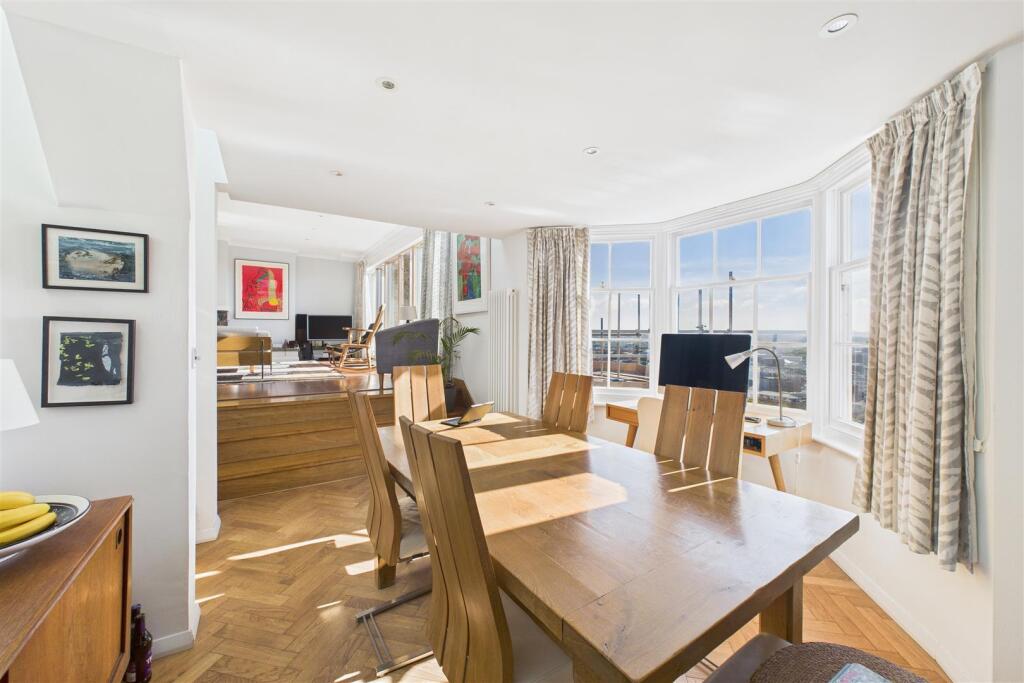 The Penthouse, 12 Kingsdown Parade, Bristol, BS6 5