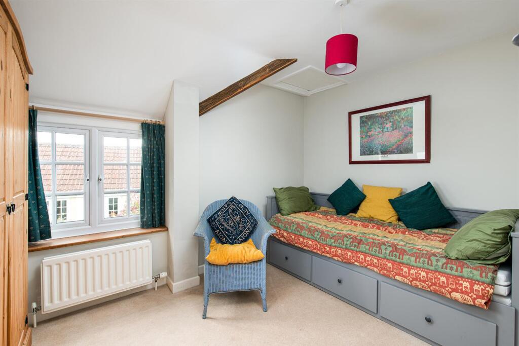 Bedroom4.jpg