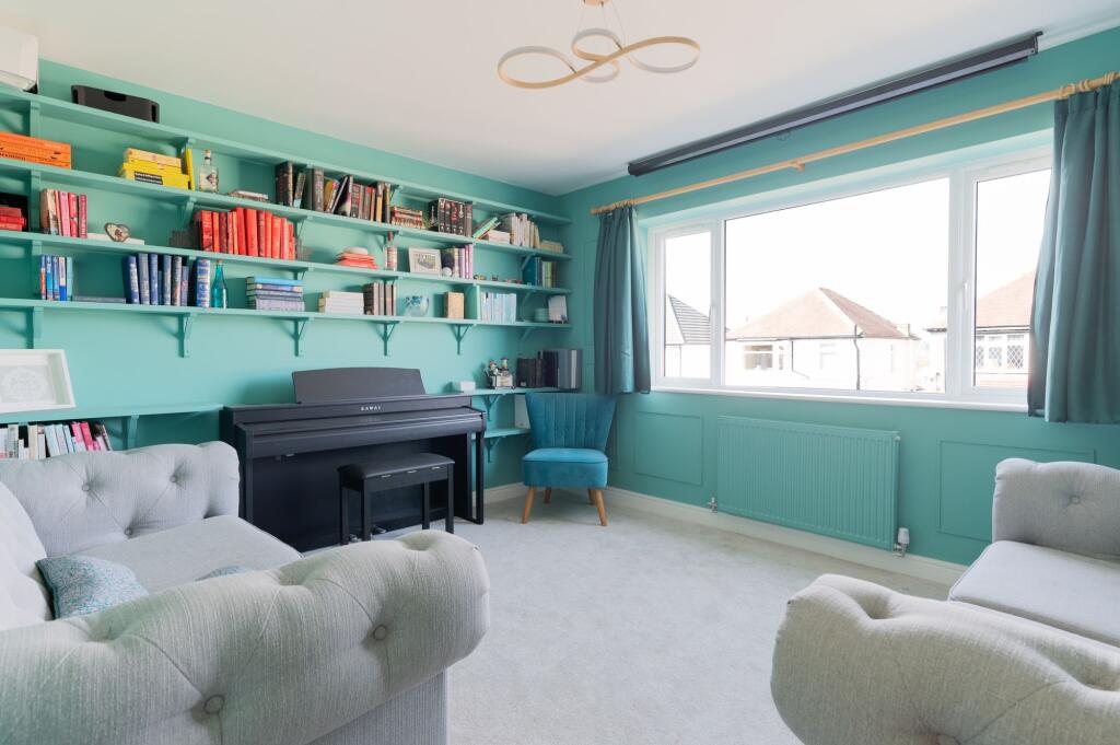 KITCHEN, DINER AND LIVING ROOM