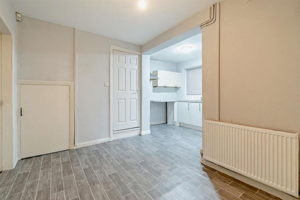 8673227-interior04-800.jpg