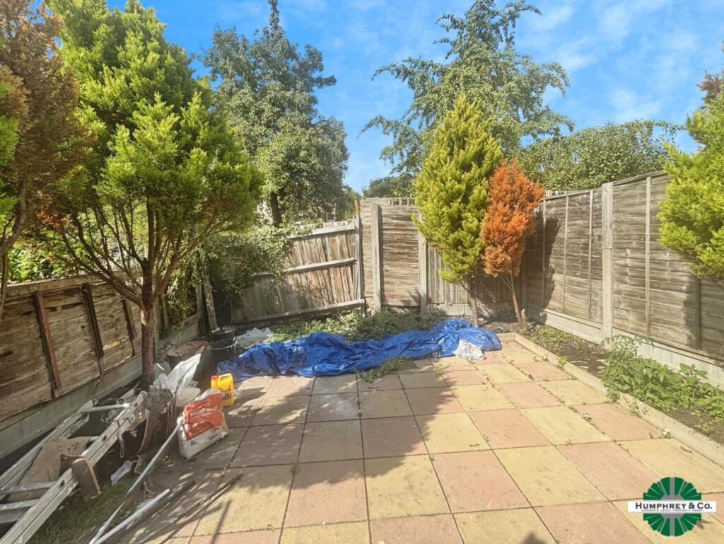 pbox-garden-333520.JPG