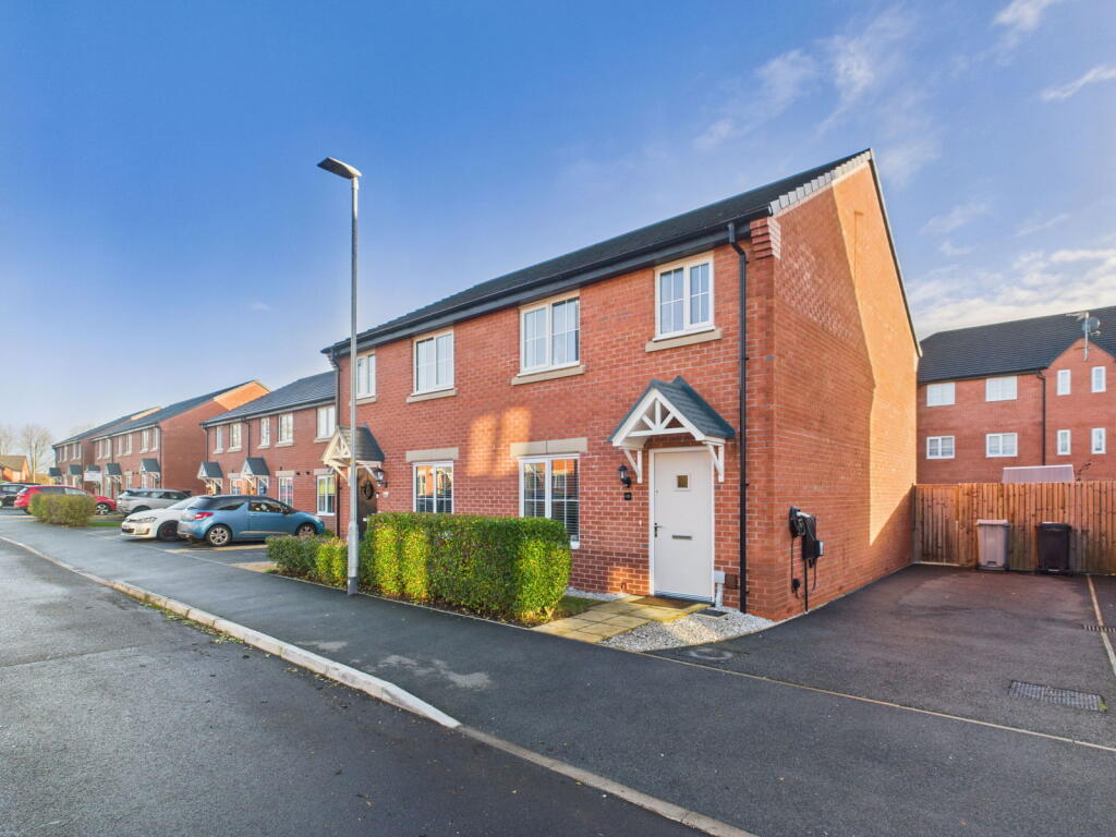 Cattle way, Shavington, Crewe, CW2 5UL