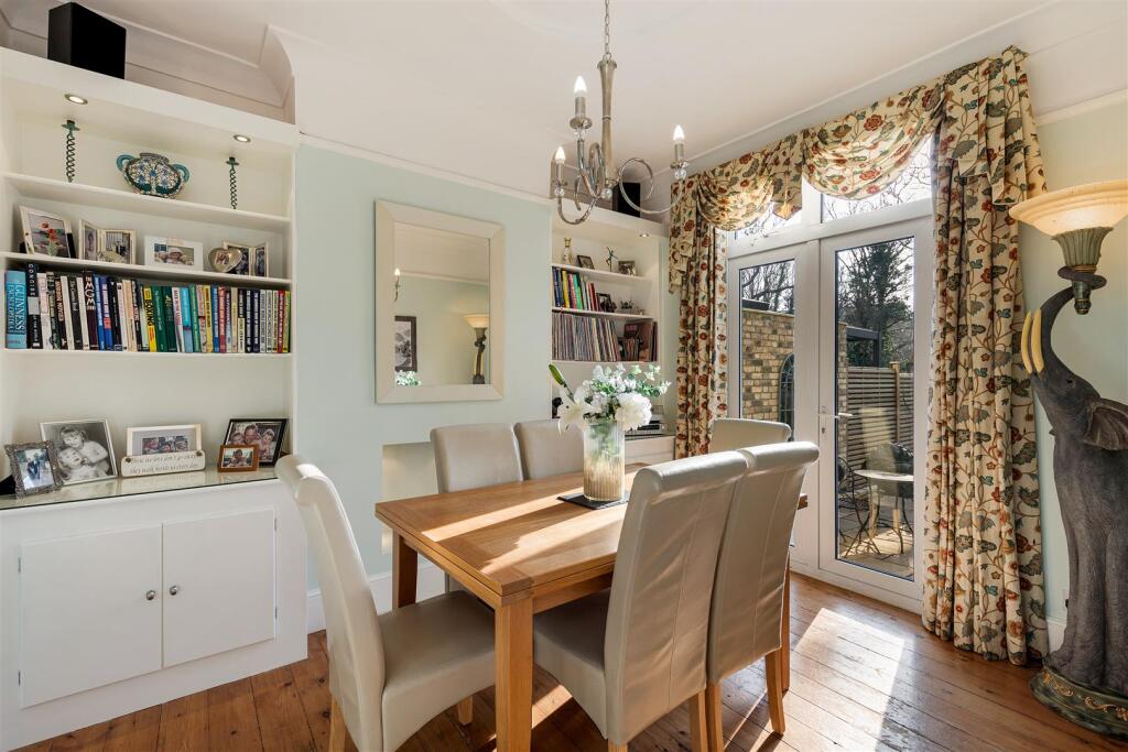 Vincent Road E4