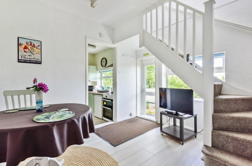 Apt - Dining Area