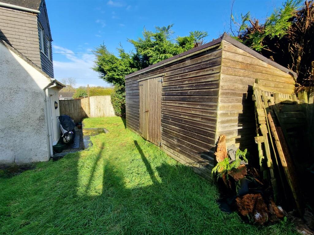 Shed.jpg