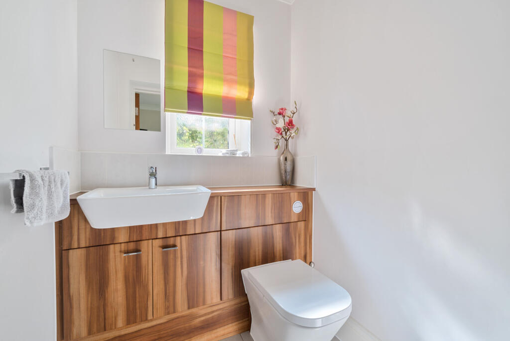 1310261-11-684be2...