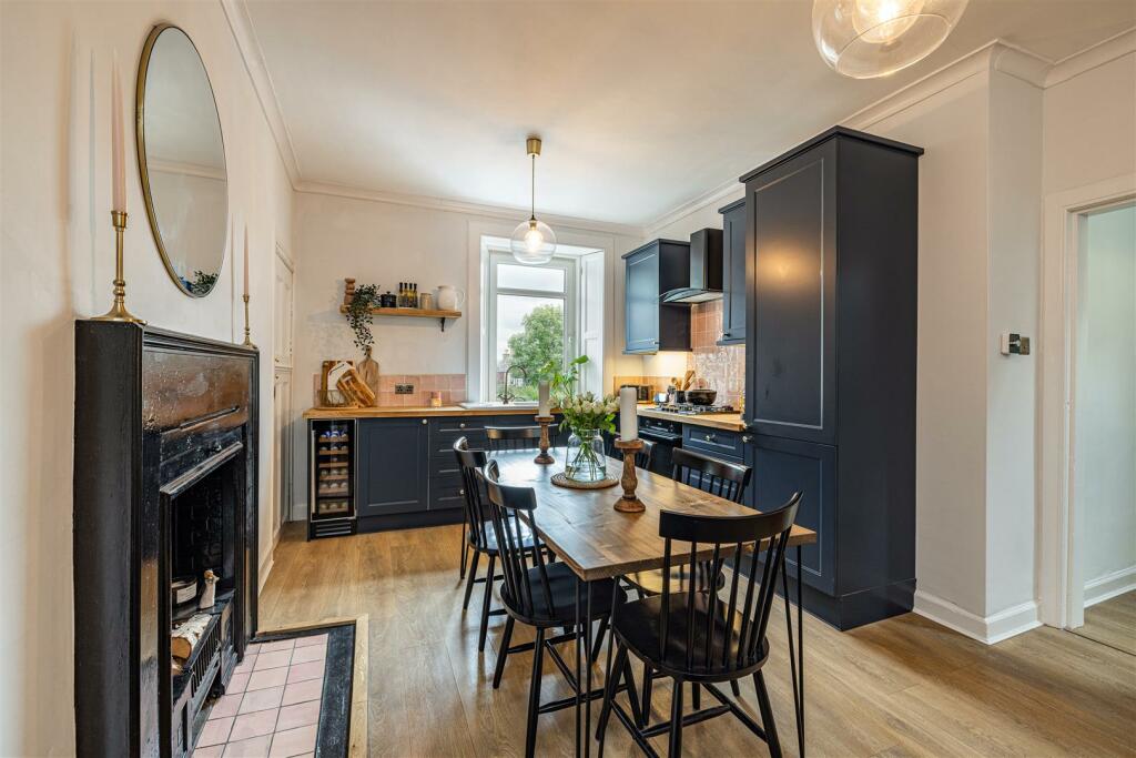 10 Roxburgh Place Galashiels 19.JPG