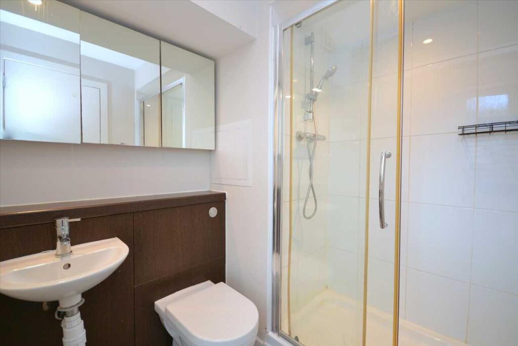 Ensuite Shower Room