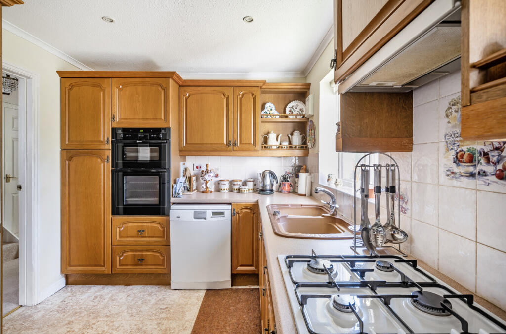 1320567-10-686ff6...