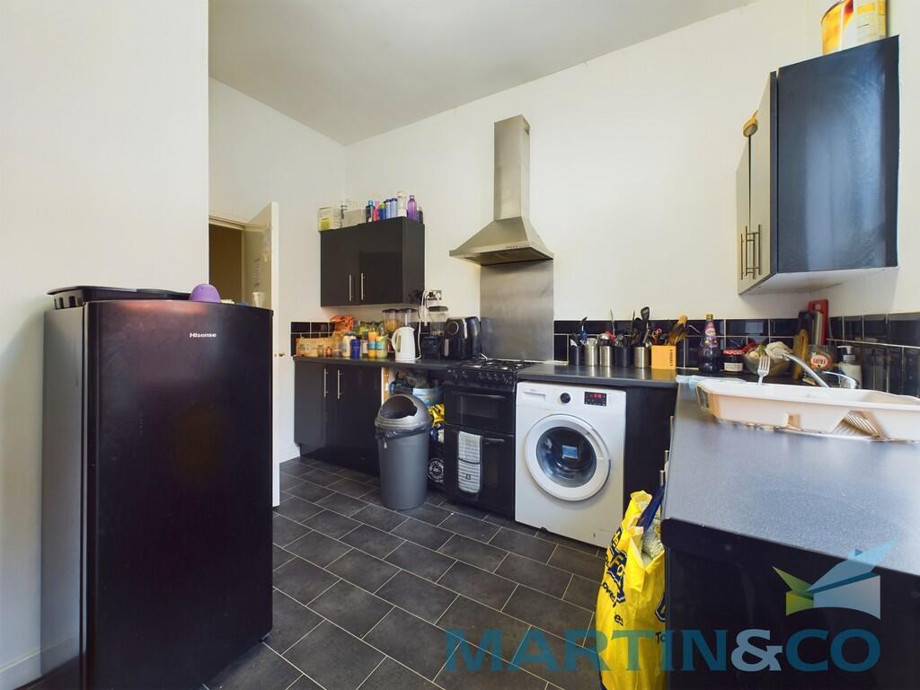 CAM01870G0-PR0152...