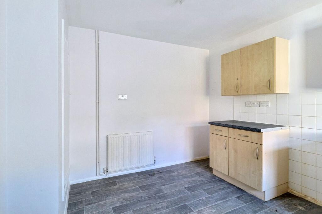 2 Woburn Road, Yeovil, Somerset BA21 5JY
