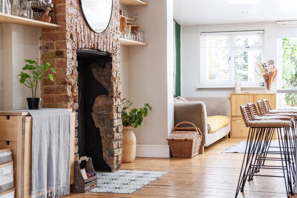 Open Plan Living Accommodation