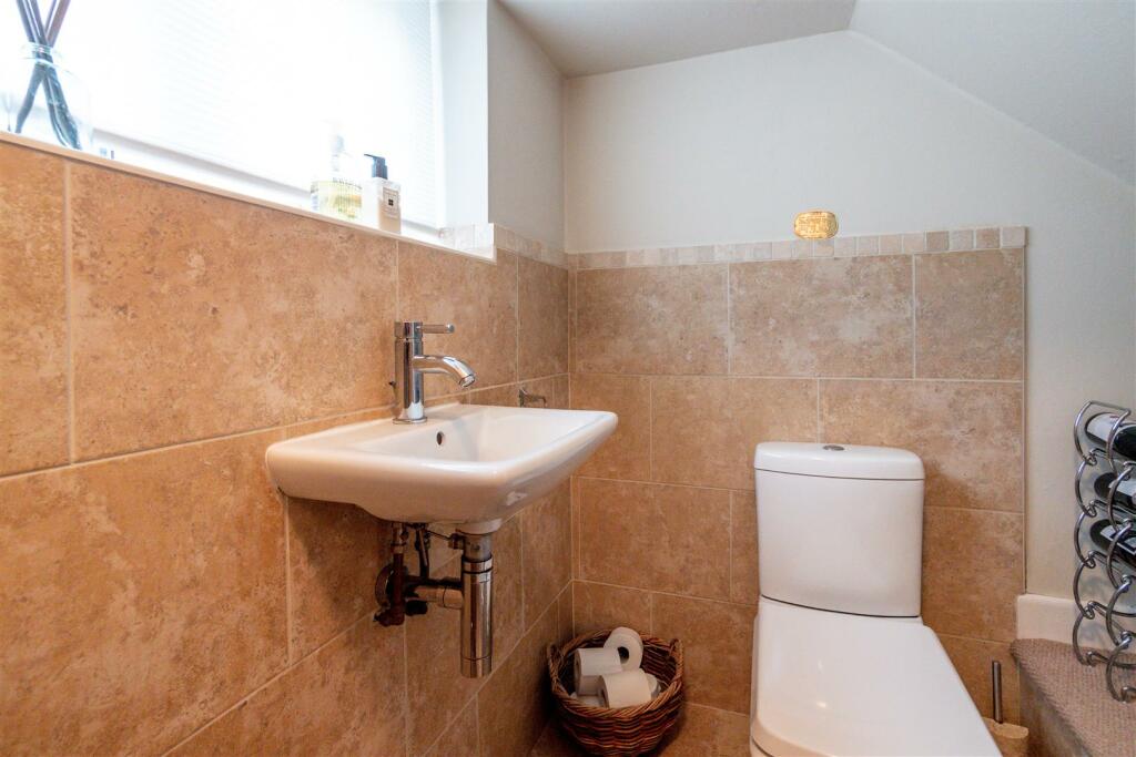 Ground Floor WC 1