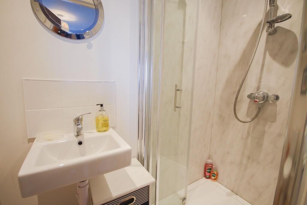 Ground Floor En Suite Shower Room