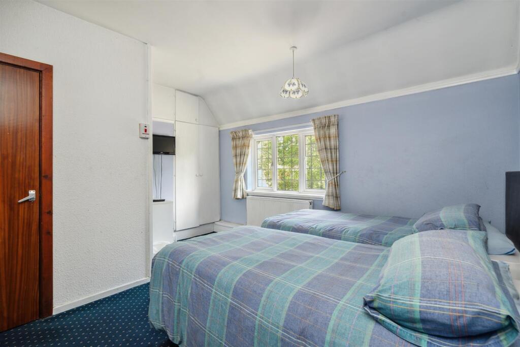 Eastwoodhay Guest House_29.jpg