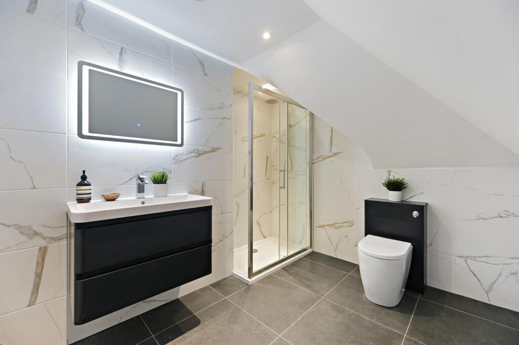 RCREA- SFF- 34 woodfield road- bedroom, ensuit 1 (