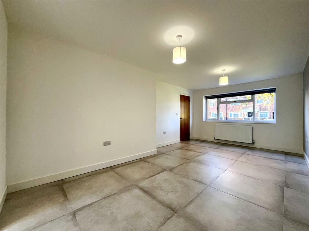 Living Area Aspect 2