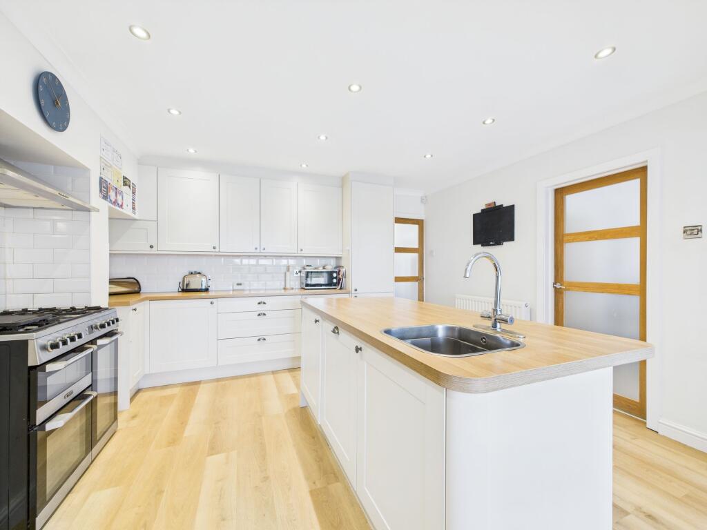 Entertaining Kitchen