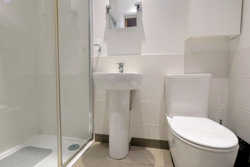 Downstairs Shower...