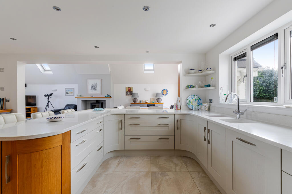 A11 - 25 Start Bay Park Strete - 250919