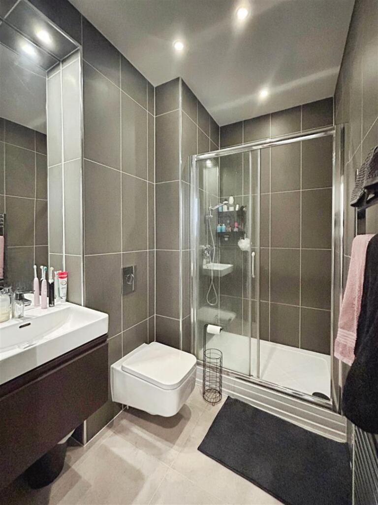 32f4ff2b--4552-BDBF-6E91F8A8DC5D-43287-0000277E5BF