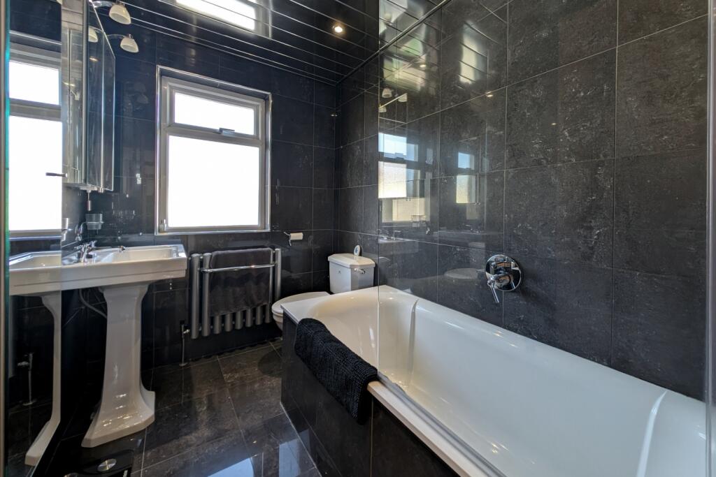 PXL_20250417_154506243