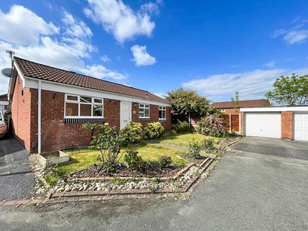 Lowick Green, Woodley