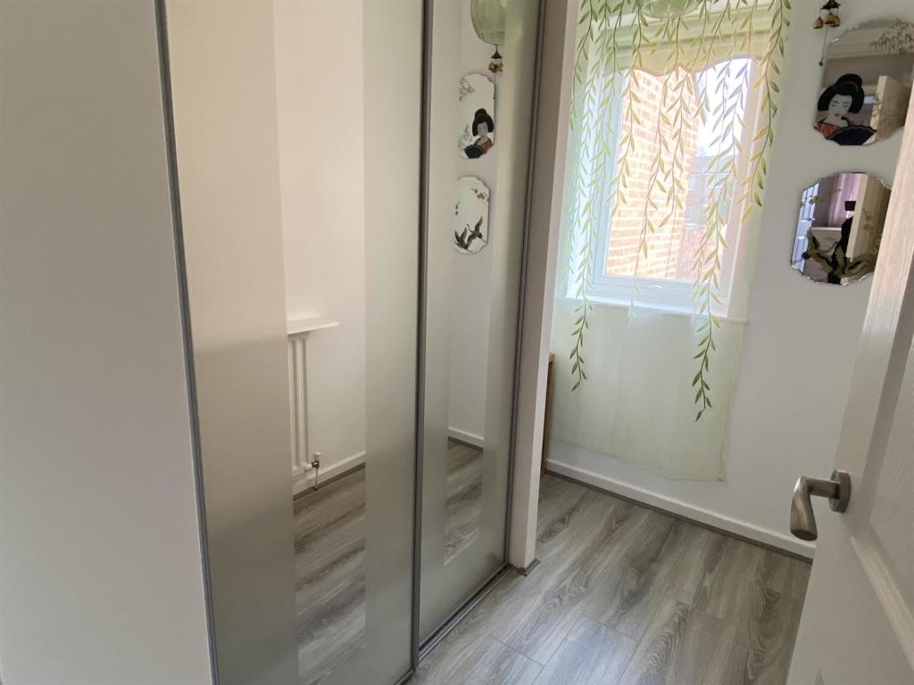 Study/Dressing room