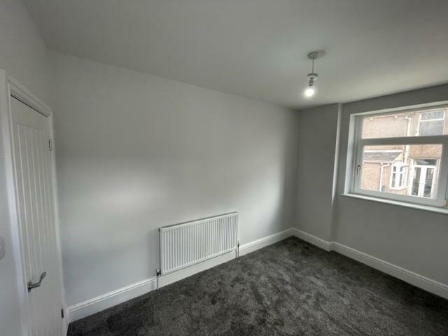 Bedroom photo2.jpg