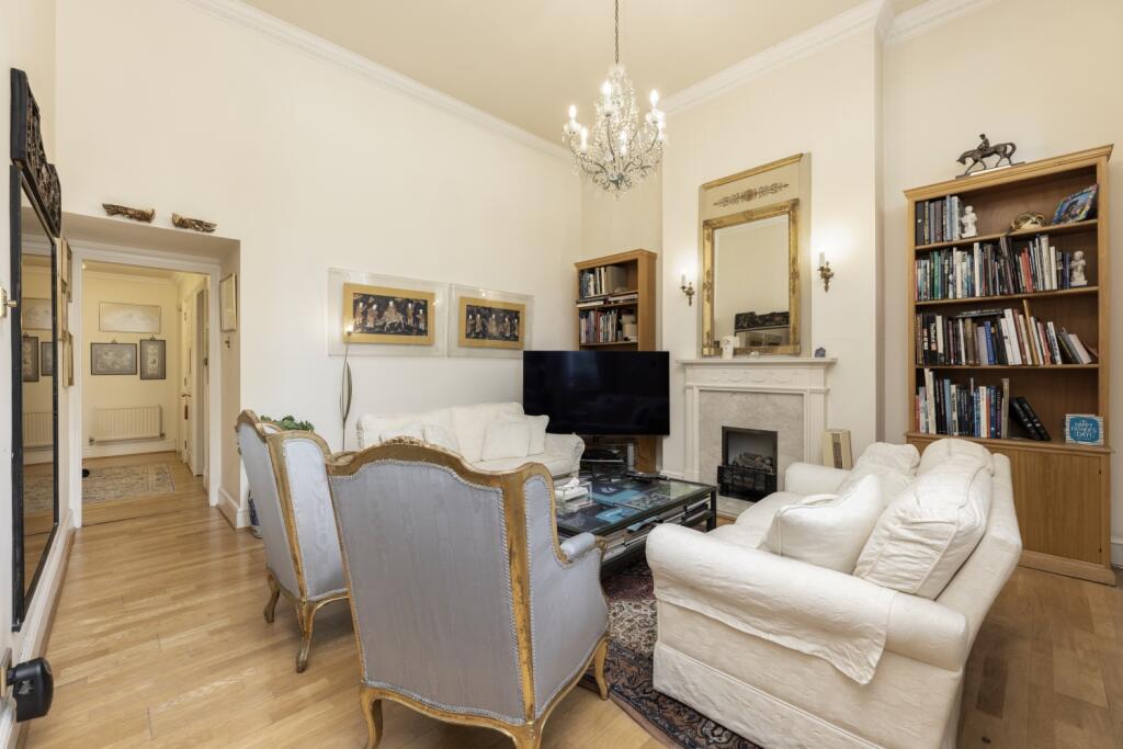 Living Room (2)