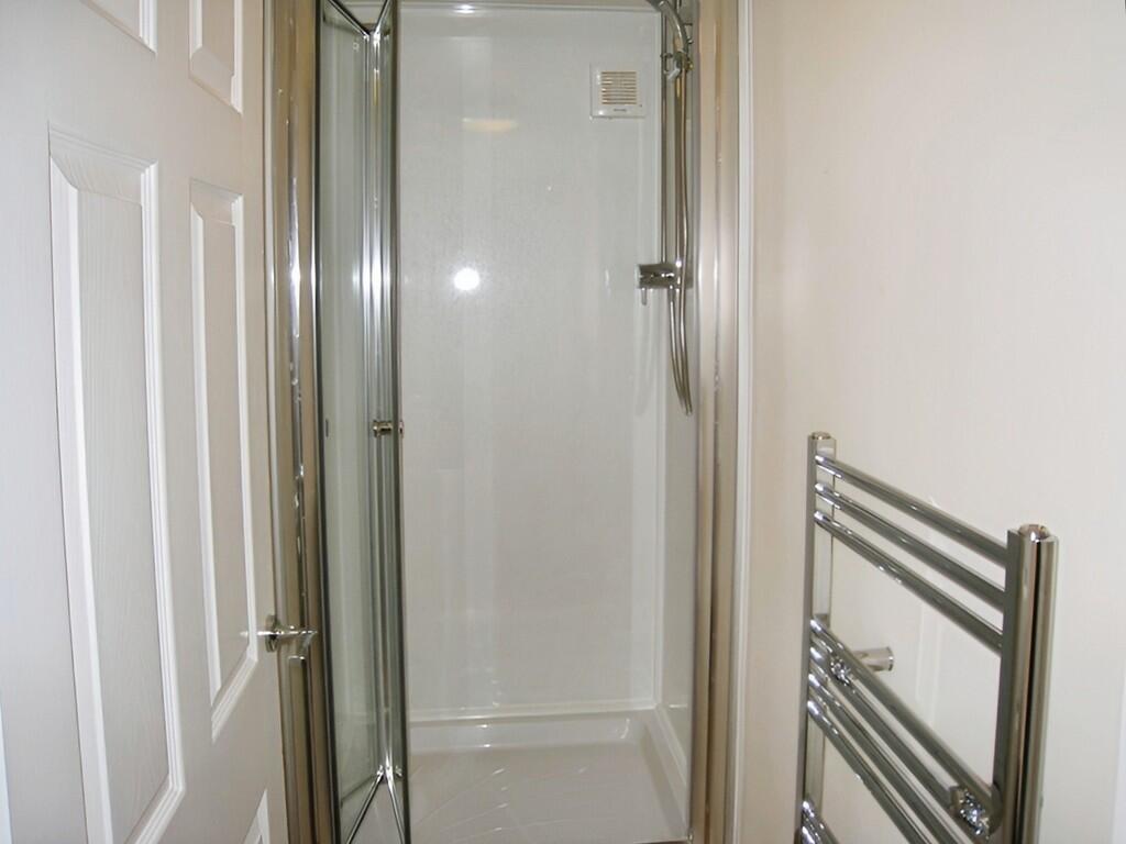 29dcb497-shower