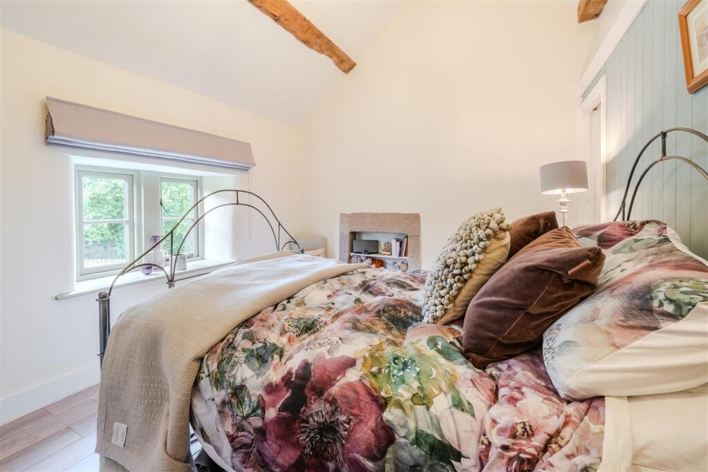Bedroom2.jpg