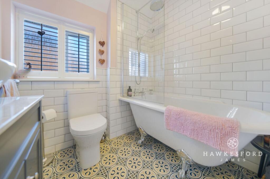 White Admiral Grove, Sittingbourne - Bathroom