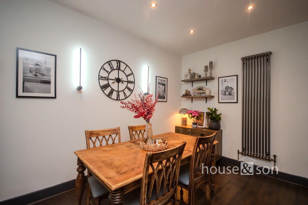 DiningArea