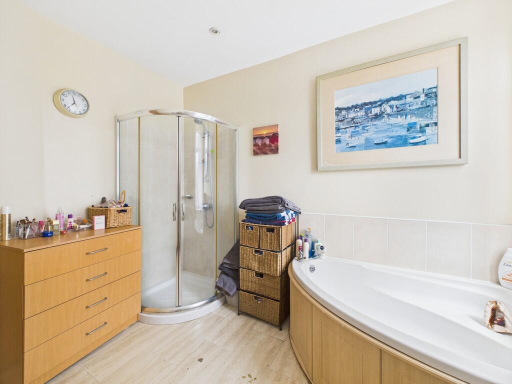 CAM05068G0-PR0040...