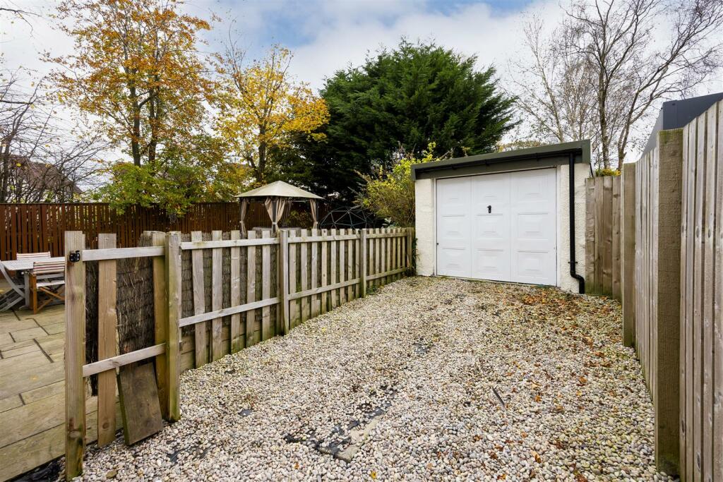 62_NETHERHOUSE_AVE_LENZIE_004.JPG