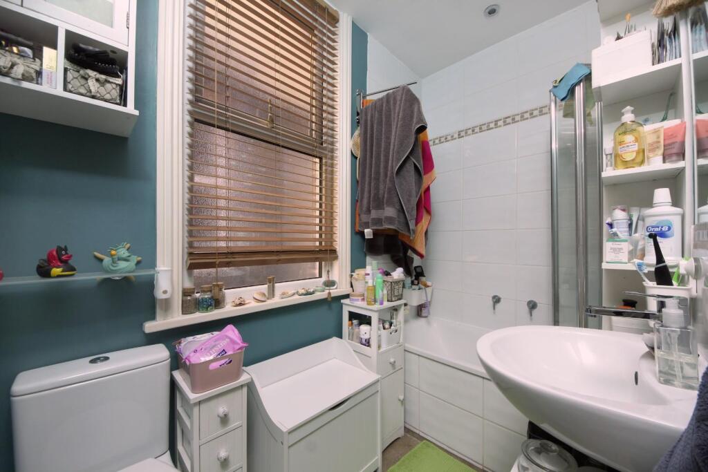 GV- 20 Northcroft rd (15).jpg